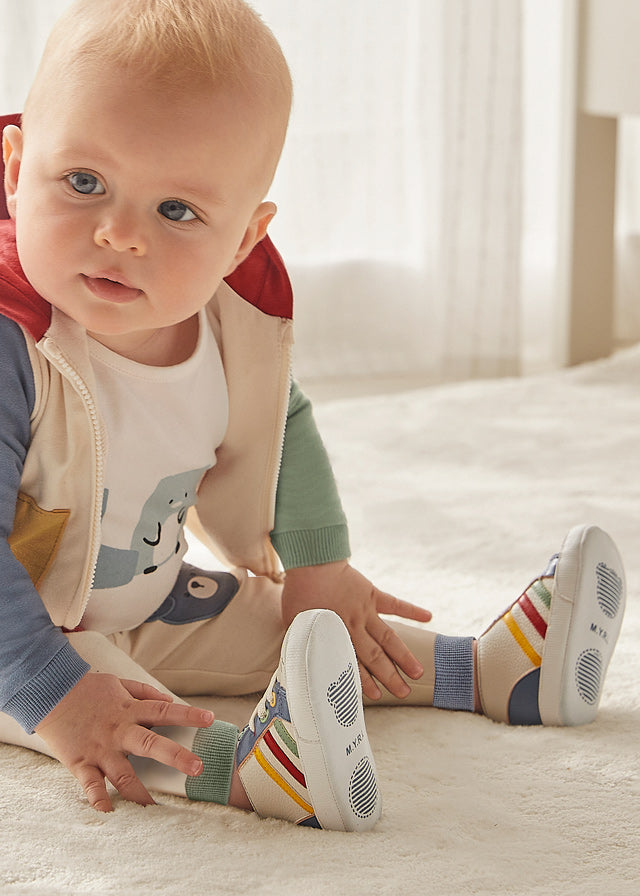 Teddy Hugging shoes